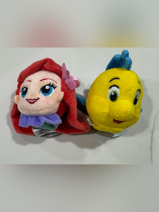 Disney Christmas 2025 Lil Rin Rin Plush Badge Red New